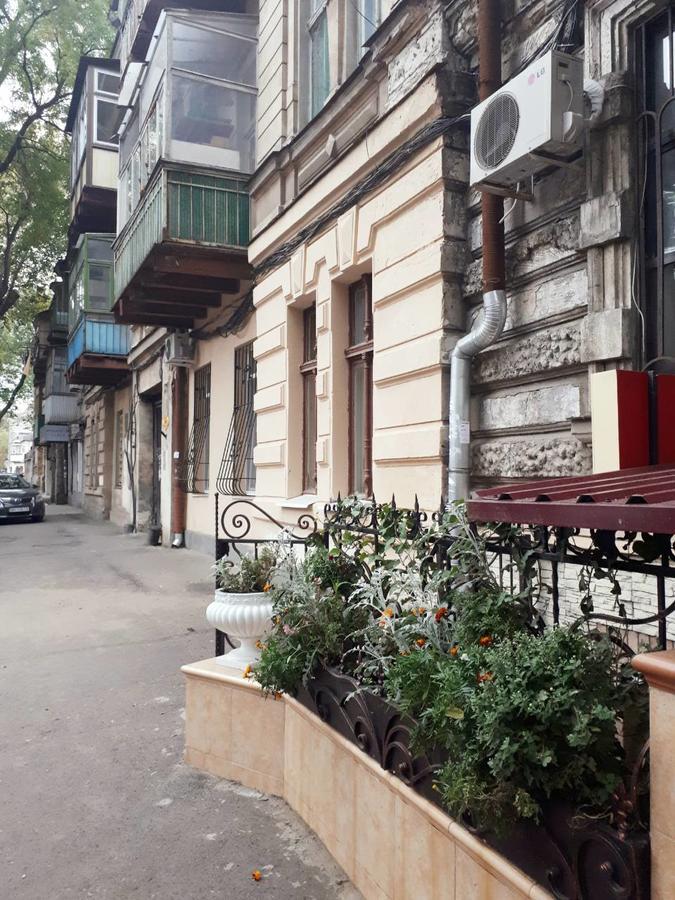 Уютная Квартира На Шмидта 6 Odesa Exterior foto